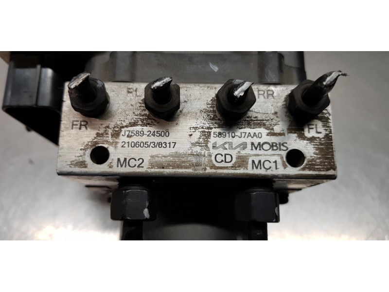 Recambio de abs para kia ceed sportswagon tech referencia OEM IAM 6158941600  