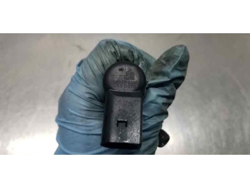 Recambio de inyector para ford fiesta (cbk) ambiente referencia OEM IAM 9649574480  