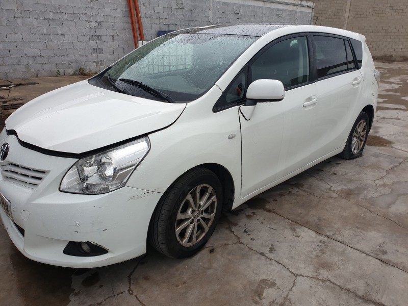 toyota verso del año 2011