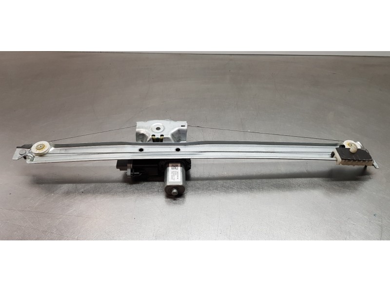 Recambio de elevalunas delantero izquierdo para renault trafic furgón l2 referencia OEM IAM 807216280R  