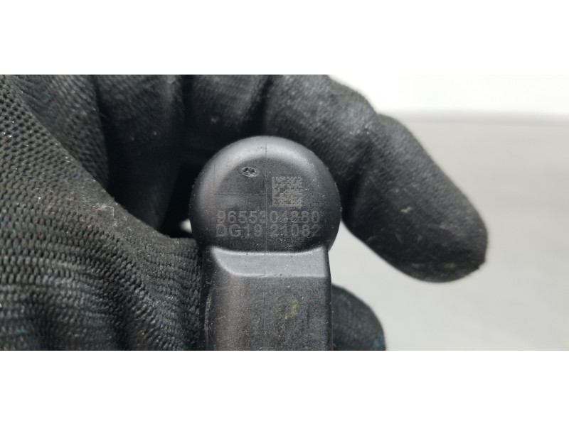 Recambio de inyector para ford fusion (cbk) ambiente referencia OEM IAM 9655304880   Recambio de inyector para ford fusion (cbk) ambiente referencia OEM IAM 9655304880