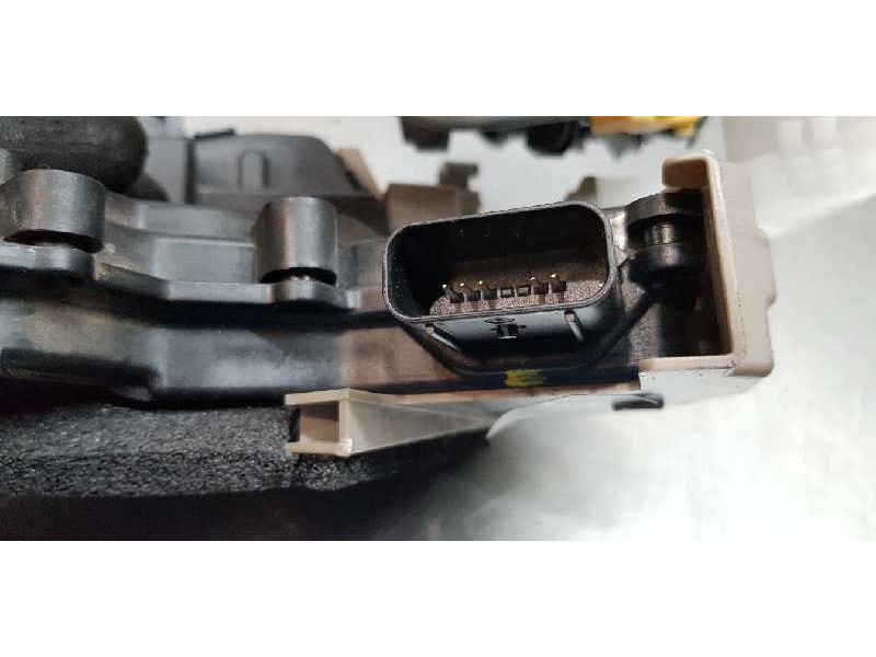 Recambio de cerradura puerta trasera derecha para kia ceed business referencia OEM IAM 81420J7000 5 PINES 