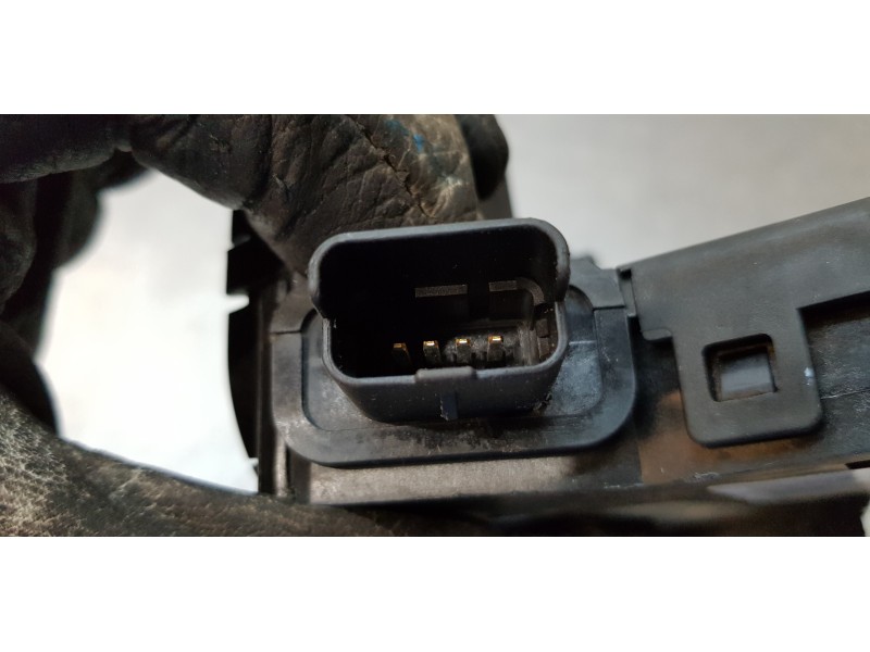 Recambio de cerradura puerta delantera derecha para renault fluence z.e. expression referencia OEM IAM 805020022R   Recambio de cerradura puerta delantera derecha para renault fluence z.e. expression referencia OEM IAM 805020022R