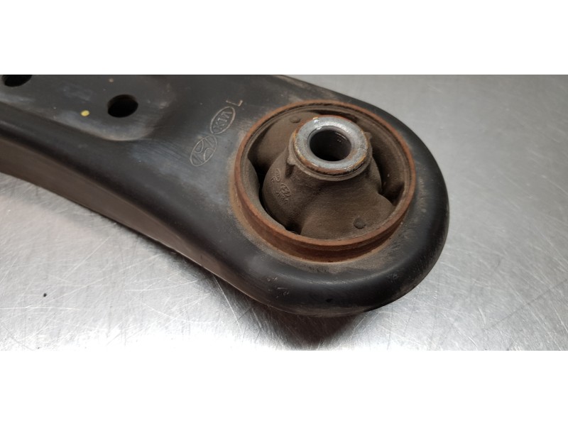 Recambio de brazo suspension inferior delantero izquierdo para kia rio (yb) business referencia OEM IAM 54500H8000  