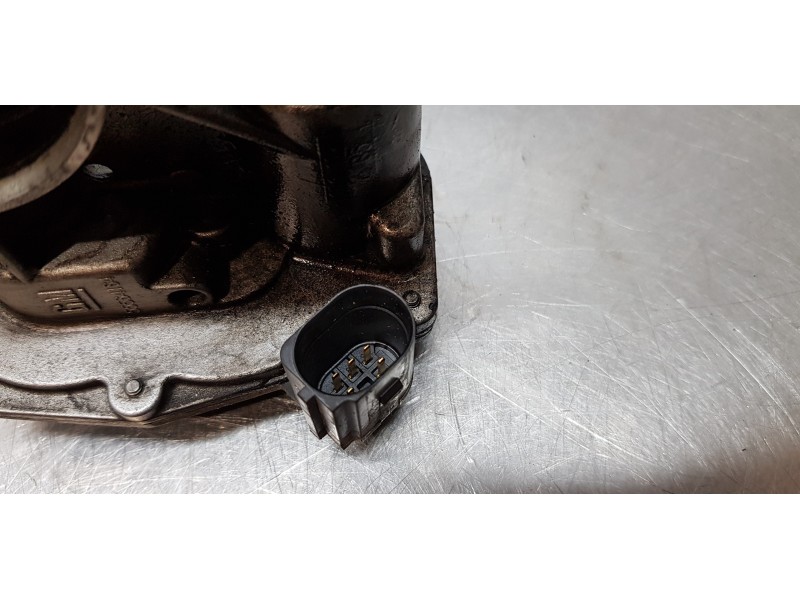 Recambio de caja mariposa para opel astra j lim. cosmo referencia OEM IAM 55564164  