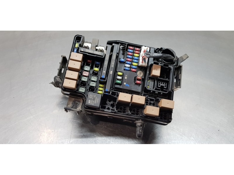 Recambio de caja reles / fusibles para kia ceed sportswagon tech referencia OEM IAM 91290J7100  