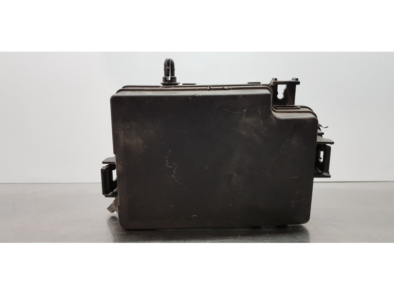 Recambio de caja reles / fusibles para kia ceed sportswagon tech referencia OEM IAM 91290J7100  