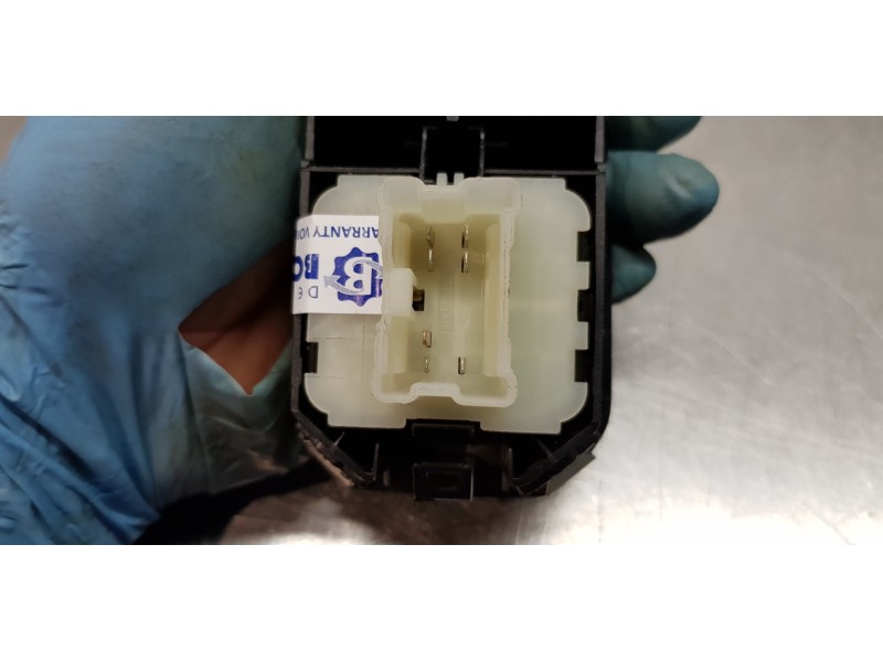 Recambio de mando elevalunas delantero izquierdo para renault trafic furgón l2 referencia OEM IAM 255700068R  