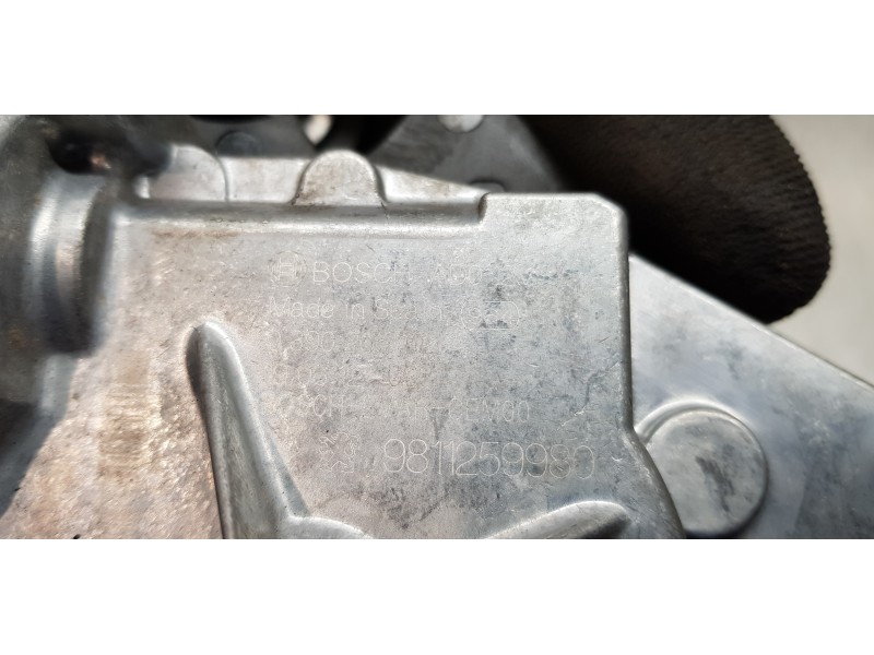 Recambio de motor limpia trasero para peugeot 3008 style referencia OEM IAM 9811259980   Recambio de motor limpia trasero para peugeot 3008 style referencia OEM IAM 9811259980