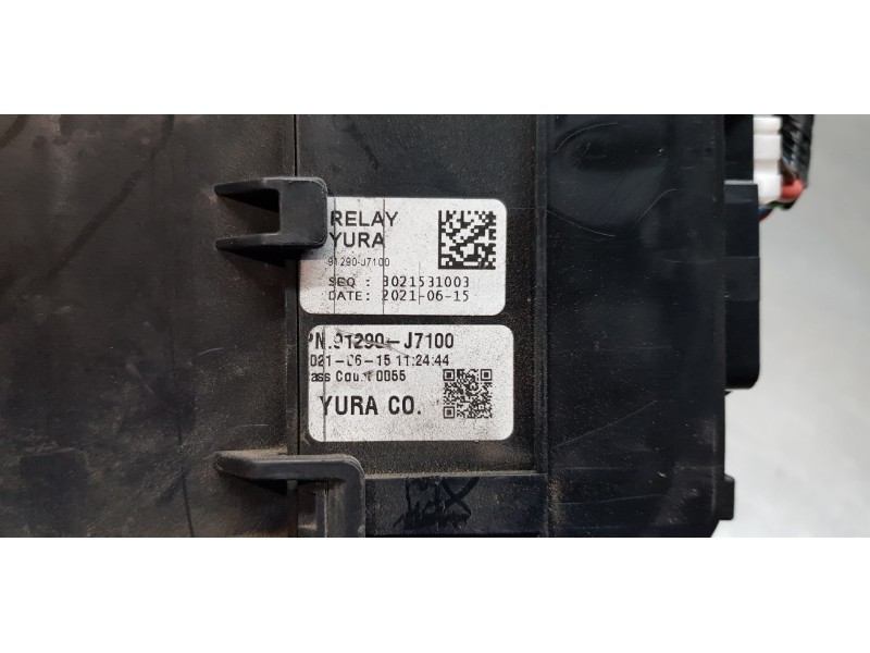 Recambio de caja reles / fusibles para kia ceed sportswagon tech referencia OEM IAM 91290J7100  