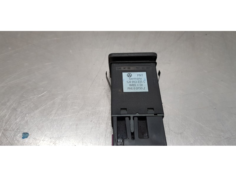 Recambio de warning para volkswagen golf iv berlina (1j1) básico referencia OEM IAM 1J0953235C   Recambio de warning para volkswagen golf iv berlina (1j1) básico referencia OEM IAM 1J0953235C