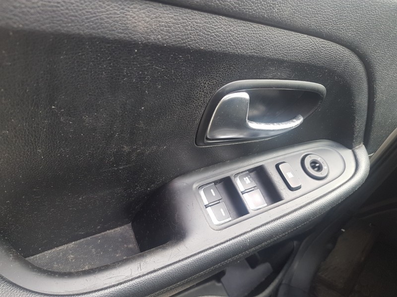 kia carens ( ) del año 2017