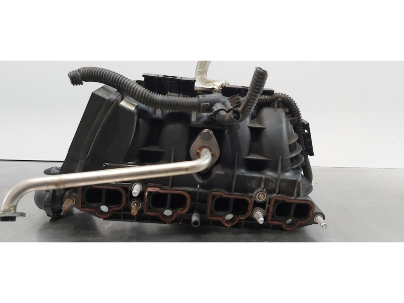 Recambio de colector admision para opel corsa d enjoy referencia OEM IAM 55557907  