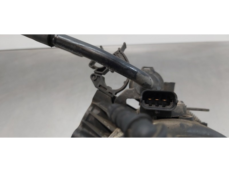 Recambio de colector admision para opel corsa d enjoy referencia OEM IAM 55557907  