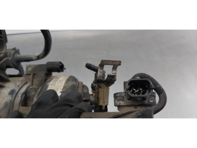 Recambio de colector admision para opel corsa d enjoy referencia OEM IAM 55557907  