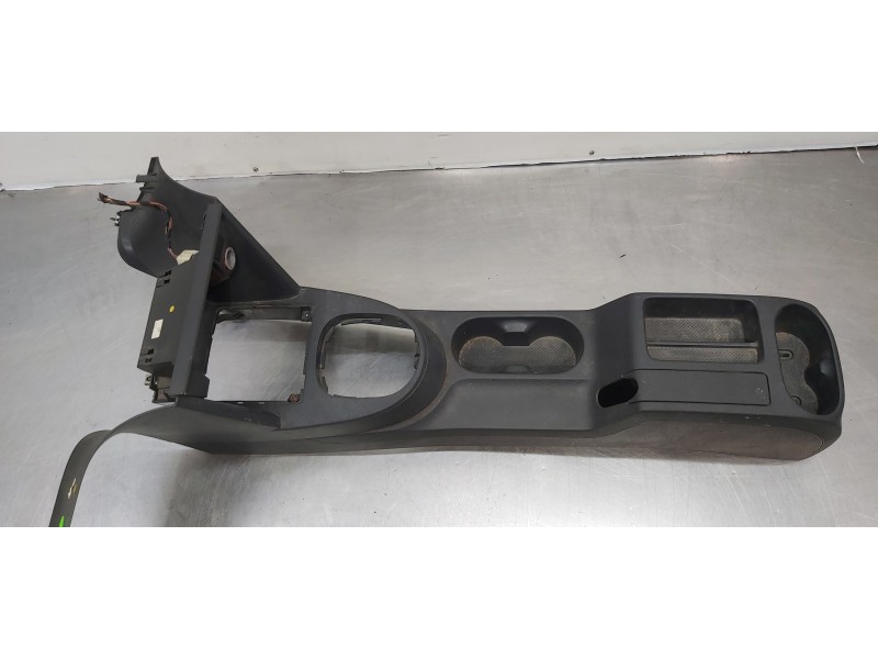 Recambio de apoyabrazos central para volkswagen caddy ka/kb (2c) kombi bluemotion referencia OEM IAM 2K086436371N   Recambio de apoyabrazos central para volkswagen caddy ka/kb (2c) kombi bluemotion referencia OEM IAM 2K086436371N