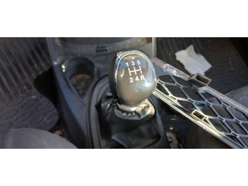 ford focus turnier (cak) del año 2004 ford focus turnier (cak) del año 2004