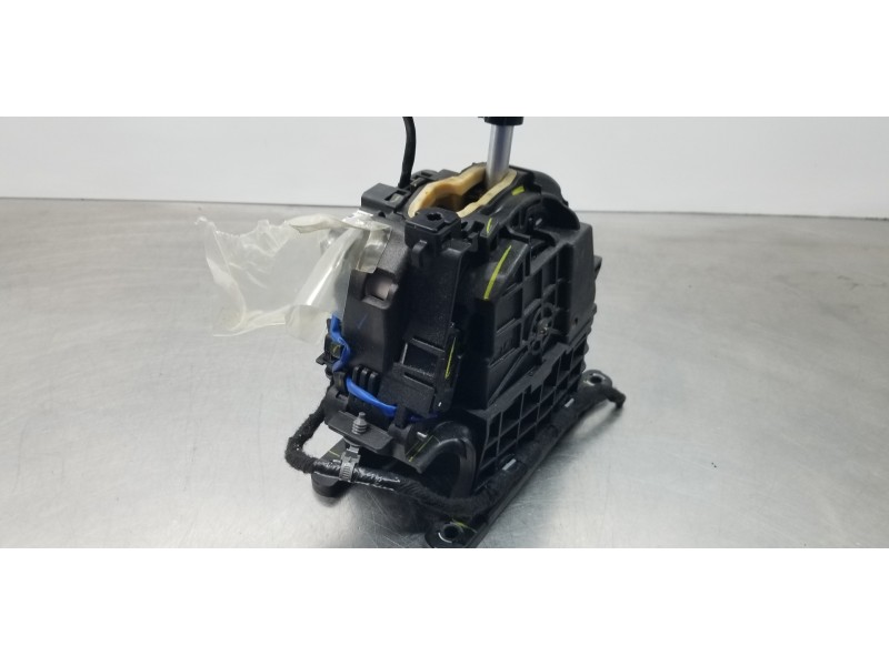 Recambio de palanca cambio para jeep compass ii longitude 4x4 referencia OEM IAM 68364234AB 6MZ66XSAAA 6MZ68LT5AB