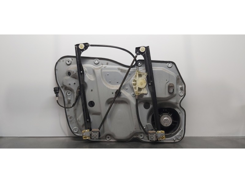 Recambio de elevalunas delantero derecho para volkswagen caddy ka/kb (2c) kombi bluemotion referencia OEM IAM 2K1837730L 2K18377 Recambio de elevalunas delantero derecho para volkswagen caddy ka/kb (2c) kombi bluemotion referencia OEM IAM 2K1837730L 2K18377