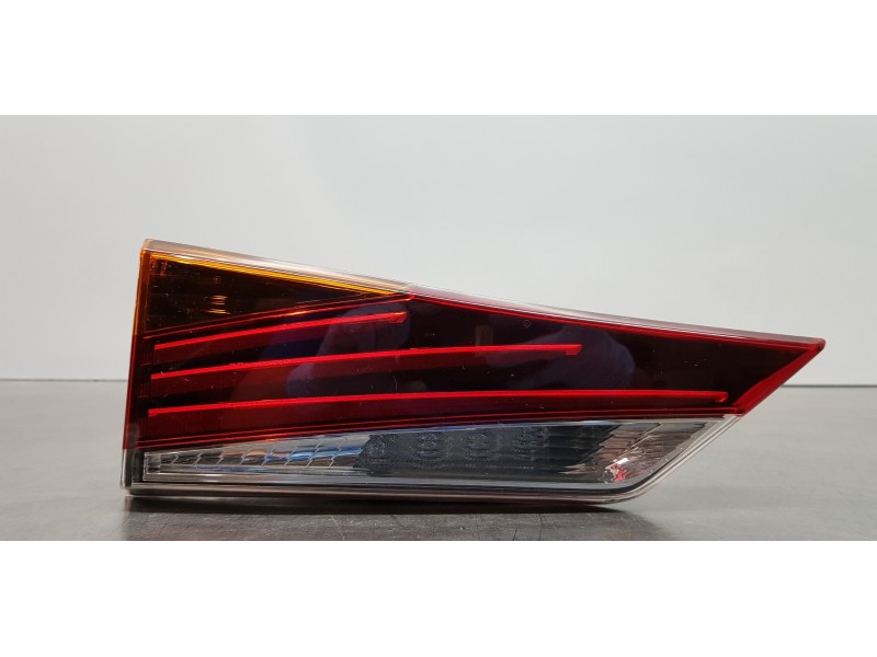 Recambio de piloto trasero izquierdo interior para lexus is 300h referencia OEM IAM 8159053172  