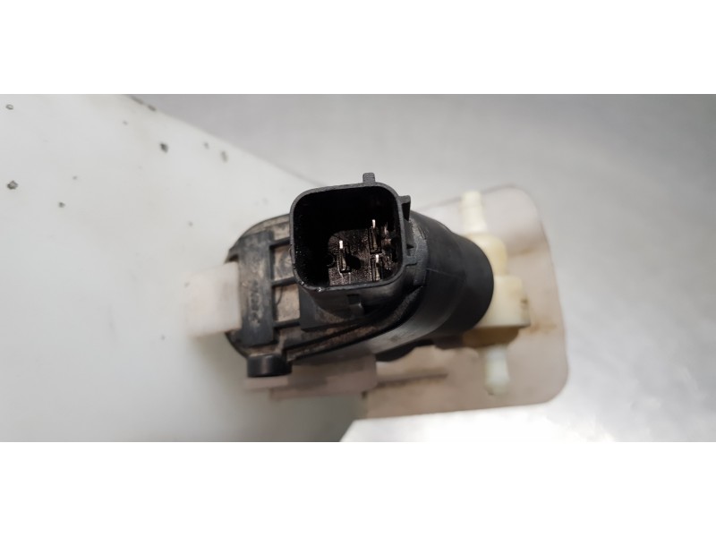 Recambio de deposito limpia para kia ceed sportswagon tech referencia OEM IAM 98610J7000  