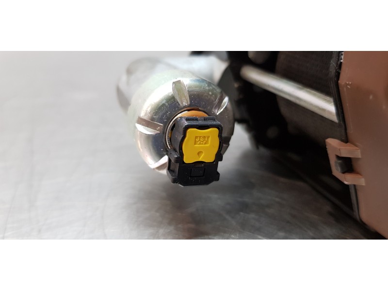 Recambio de cinturon seguridad delantero derecho para chevrolet captiva 2.2 vcdi lt 2wd referencia OEM IAM 95416765   Recambio de cinturon seguridad delantero derecho para chevrolet captiva 2.2 vcdi lt 2wd referencia OEM IAM 95416765