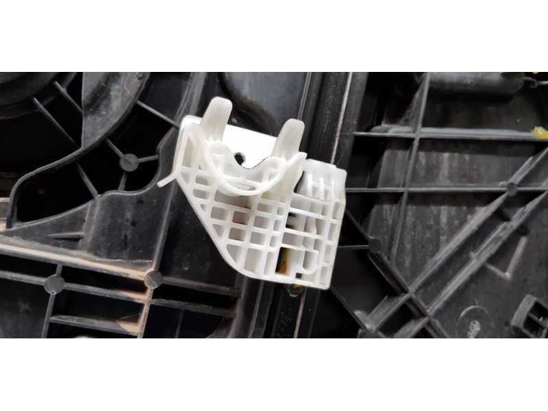 Recambio de elevalunas delantero izquierdo para kia ceed sportswagon tech referencia OEM IAM 82471J7000 82470J7010 