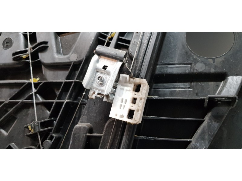 Recambio de elevalunas delantero izquierdo para kia ceed sportswagon tech referencia OEM IAM 82471J7000 82470J7010 