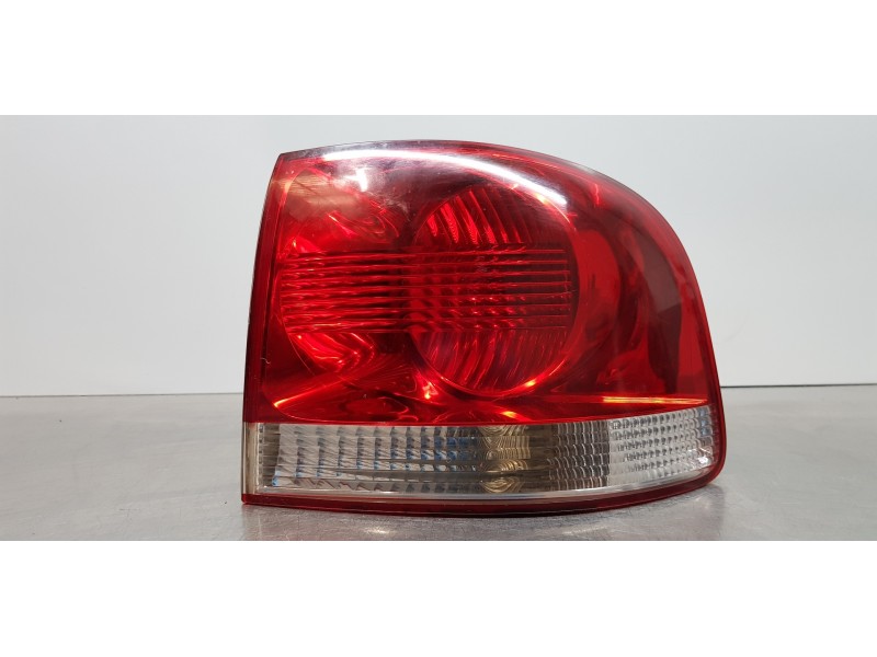 Recambio de piloto trasero derecho para volkswagen touareg (7la) tdi r5 referencia OEM IAM 7L6945096K   Recambio de piloto trasero derecho para volkswagen touareg (7la) tdi r5 referencia OEM IAM 7L6945096K