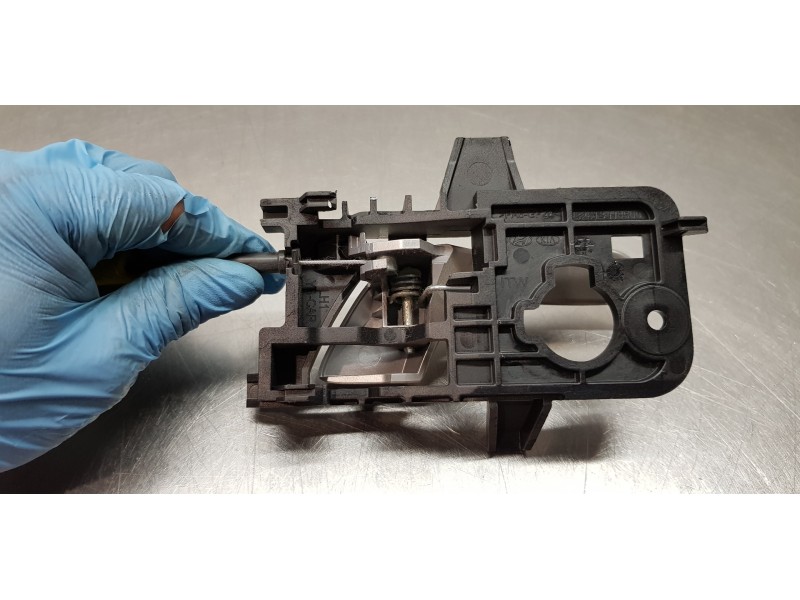 Recambio de cerradura puerta delantera izquierda para kia rio (yb) business referencia OEM IAM 81310H8040  