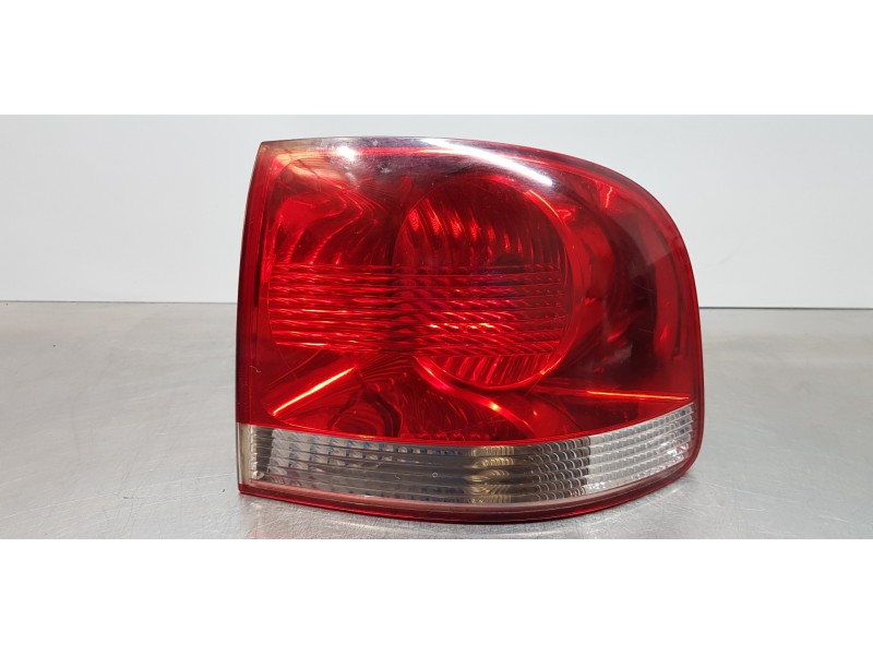 Recambio de piloto trasero derecho para volkswagen touareg (7la) tdi r5 referencia OEM IAM 7L6945096K   Recambio de piloto trasero derecho para volkswagen touareg (7la) tdi r5 referencia OEM IAM 7L6945096K