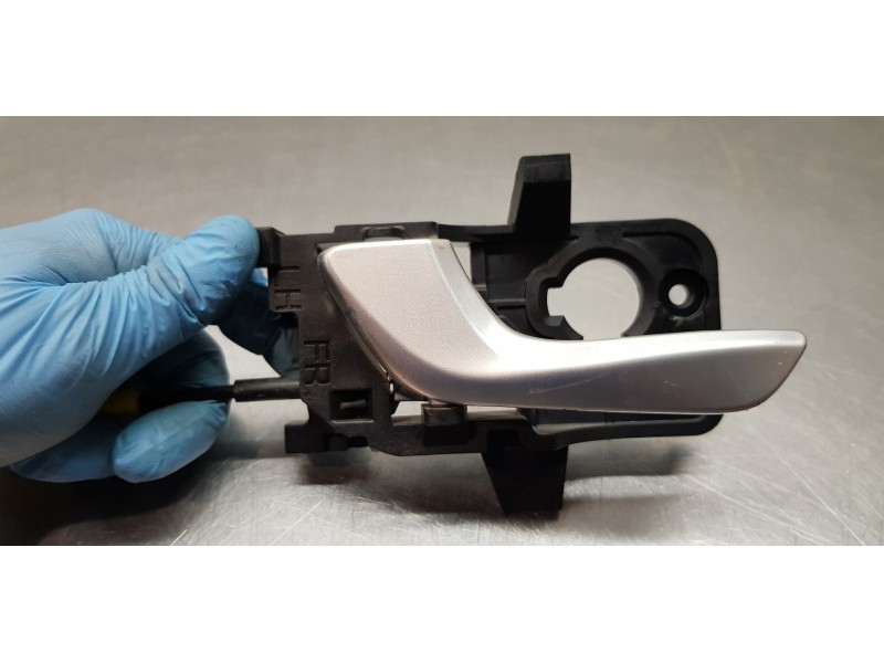 Recambio de cerradura puerta delantera izquierda para kia rio (yb) business referencia OEM IAM 81310H8040  