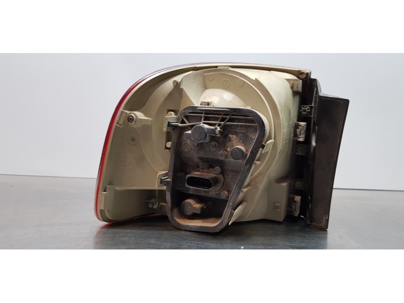 Recambio de piloto trasero derecho para volkswagen touareg (7la) tdi r5 referencia OEM IAM 7L6945096K   Recambio de piloto trasero derecho para volkswagen touareg (7la) tdi r5 referencia OEM IAM 7L6945096K