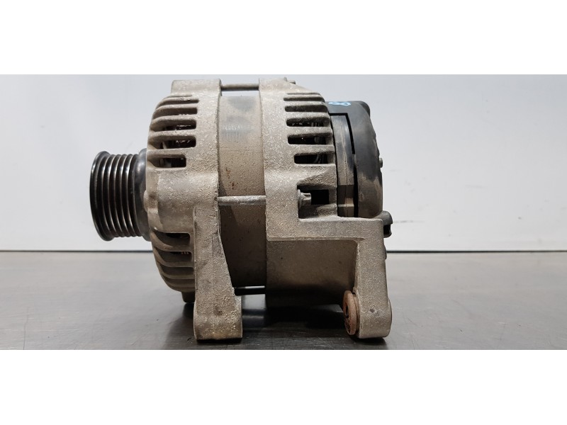 Recambio de alternador para chevrolet orlando lt referencia OEM IAM 13502595  