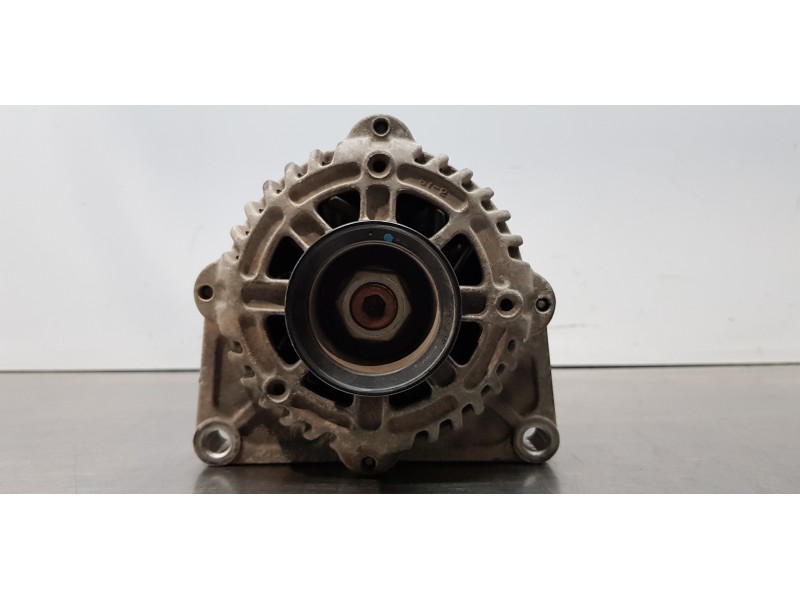 Recambio de alternador para chevrolet orlando lt referencia OEM IAM 13502595  
