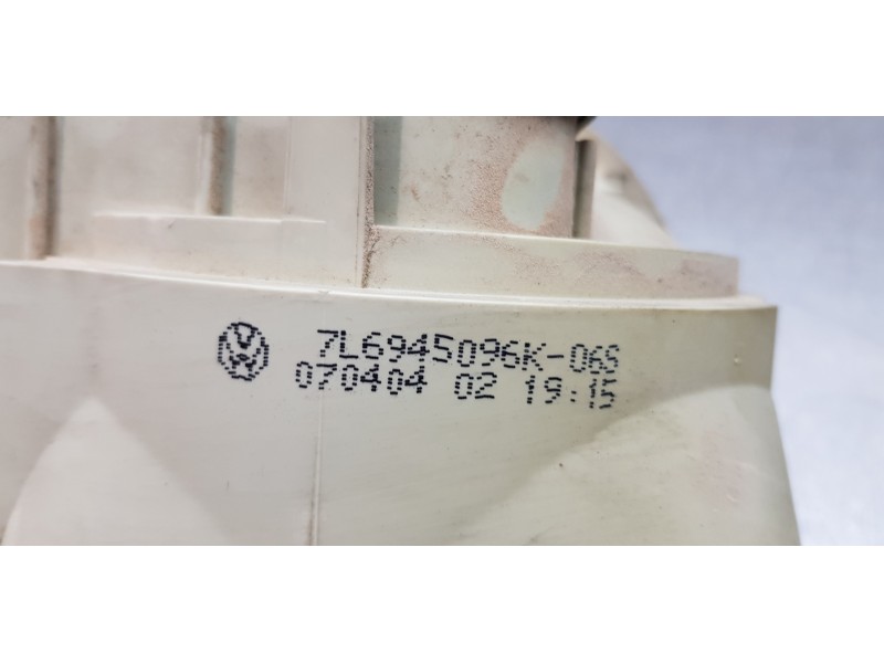Recambio de piloto trasero derecho para volkswagen touareg (7la) tdi r5 referencia OEM IAM 7L6945096K   Recambio de piloto trasero derecho para volkswagen touareg (7la) tdi r5 referencia OEM IAM 7L6945096K