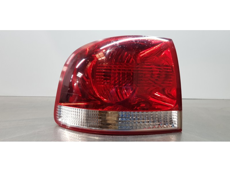 Recambio de piloto trasero izquierdo para volkswagen touareg (7la) tdi r5 referencia OEM IAM 7L6945095P   Recambio de piloto trasero izquierdo para volkswagen touareg (7la) tdi r5 referencia OEM IAM 7L6945095P