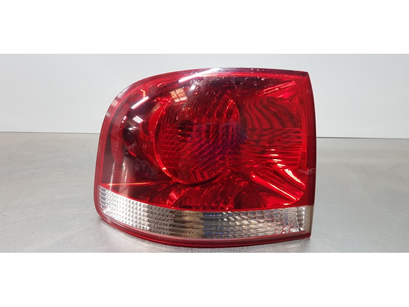 Recambio de piloto trasero izquierdo para volkswagen touareg (7la) tdi r5 referencia OEM IAM 7L6945095P   Recambio de piloto trasero izquierdo para volkswagen touareg (7la) tdi r5 referencia OEM IAM 7L6945095P