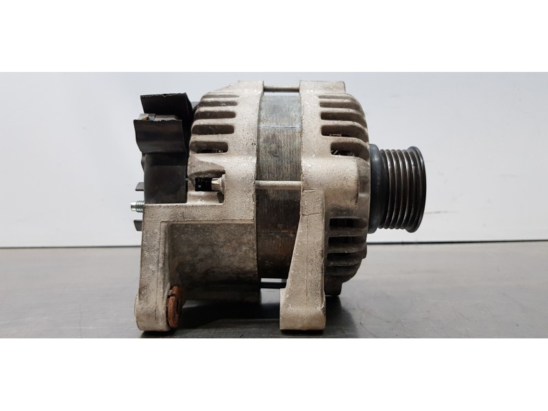 Recambio de alternador para chevrolet orlando lt referencia OEM IAM 13502595  