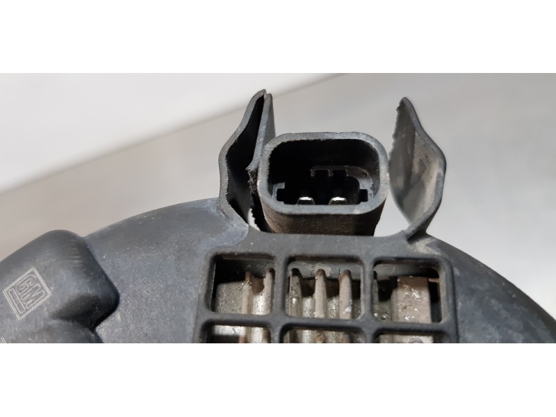 Recambio de alternador para chevrolet orlando lt referencia OEM IAM 13502595  