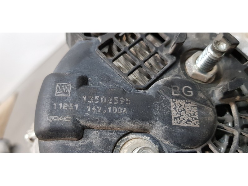 Recambio de alternador para chevrolet orlando lt referencia OEM IAM 13502595  