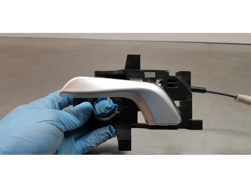 Recambio de cerradura puerta trasera izquierda para kia rio (yb) business referencia OEM IAM 81410H8010  