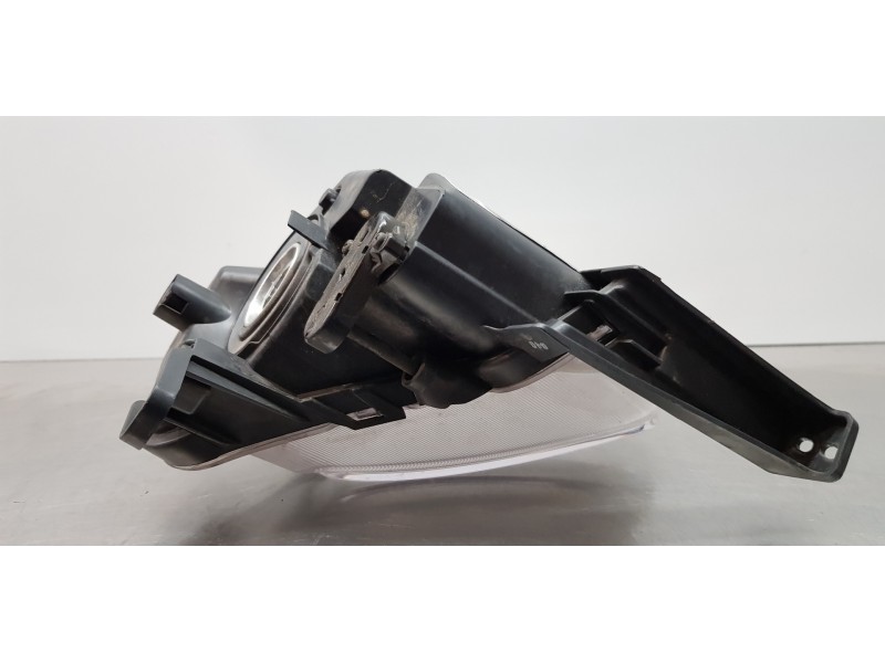 Recambio de faro antiniebla izquierdo para kia ceed sportswagon tech referencia OEM IAM 92201J7000  