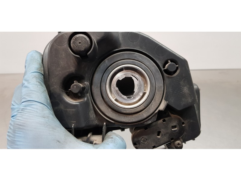 Recambio de faro antiniebla izquierdo para kia ceed sportswagon tech referencia OEM IAM 92201J7000  