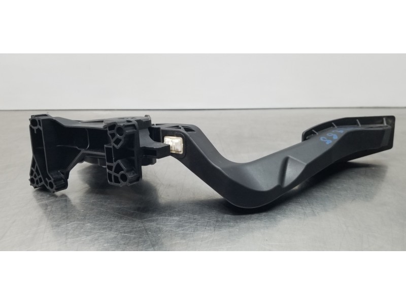 Recambio de pedal acelerador para jeep compass ii longitude 4x4 referencia OEM IAM 51942423  