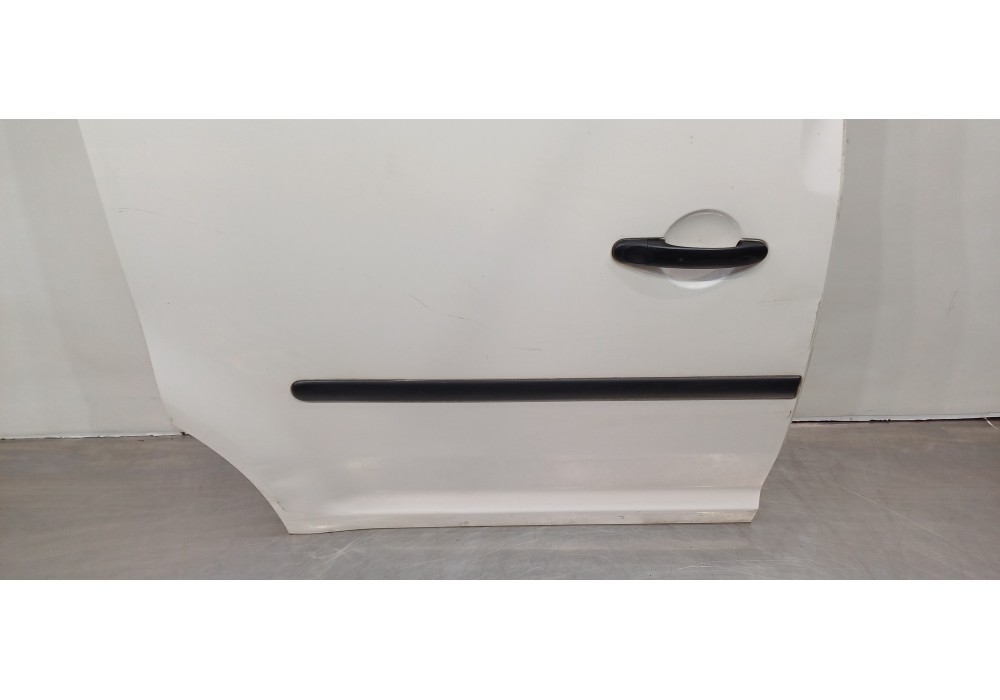 Recambio de puerta lateral corredera derecha para volkswagen caddy ka/kb (2c) kombi bluemotion referencia OEM IAM 2K5843108B  