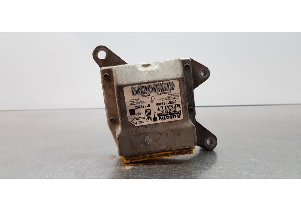 Recambio de centralita airbag para opel vivaro furgón 2.7t corto referencia OEM IAM 8200112746 8200112746A 91167362