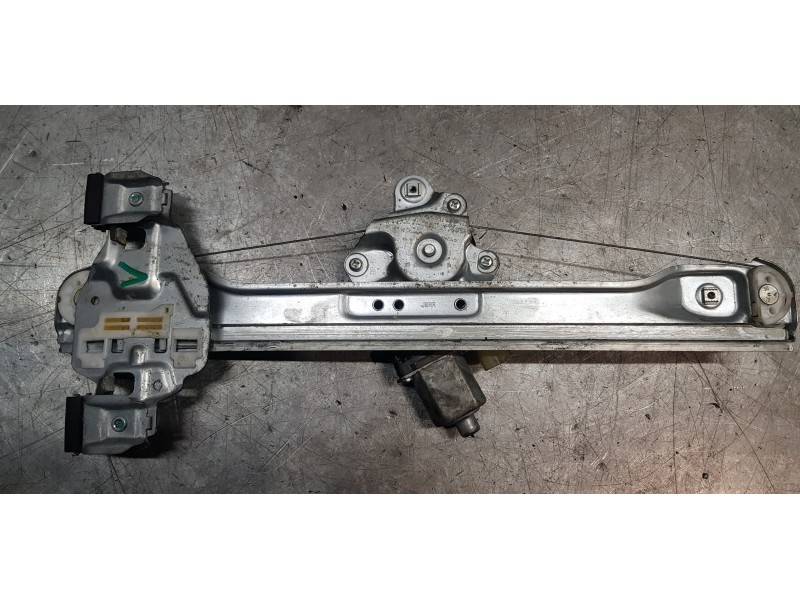 Recambio de elevalunas trasero derecho para chevrolet orlando lt referencia OEM IAM 95021797  