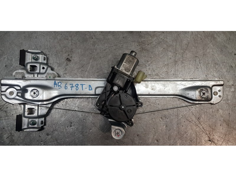 Recambio de elevalunas trasero derecho para chevrolet orlando lt referencia OEM IAM 95021797  