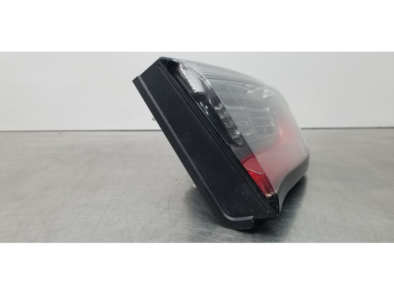 Recambio de piloto trasero izquierdo interior para jeep compass ii longitude 4x4 referencia OEM IAM 55112685AA P55112685AA 